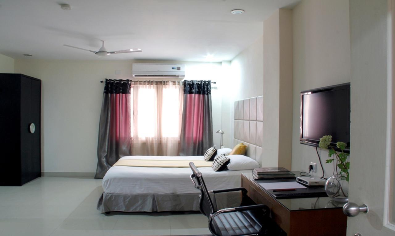 Hotel At Home Suites , Gachibowli, Hyderabad Exteriör bild